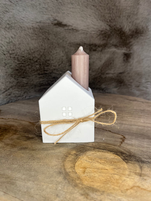 Haus mit Kerze – handgegossene Dekoration