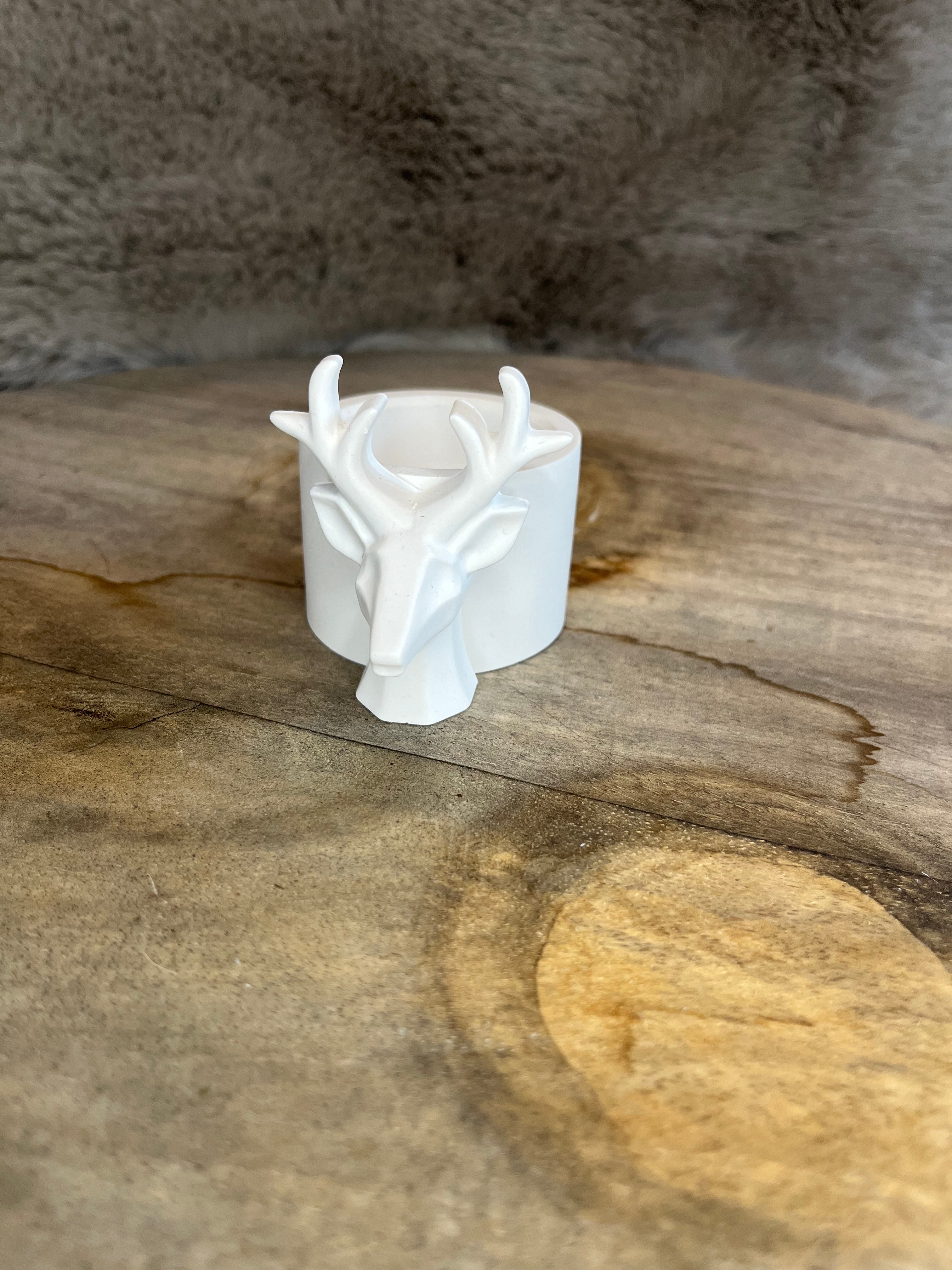 Hirschkopf Kerzenhalter – handgegossene Dekoration